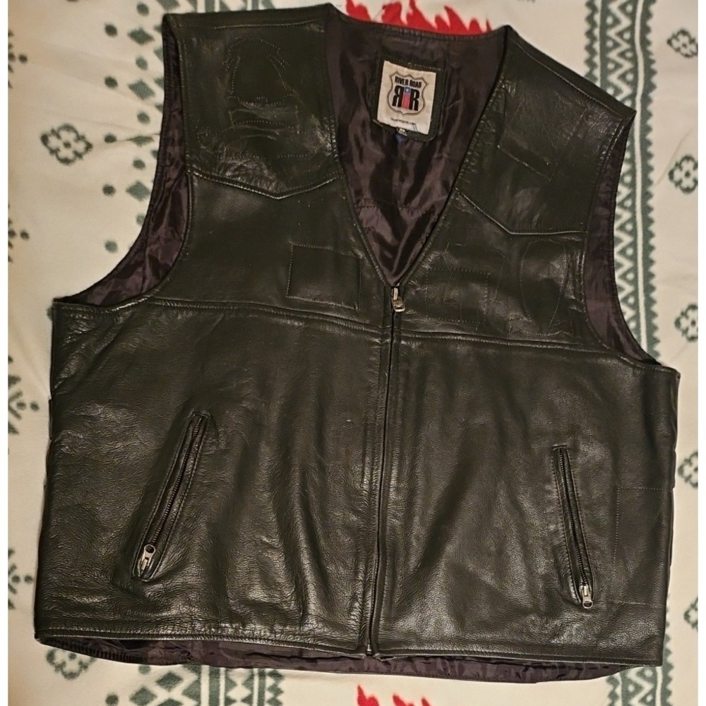 River‎ Road Leather Vest Men's 3XL Size 56 With Patches MIA Motorcycle Vest